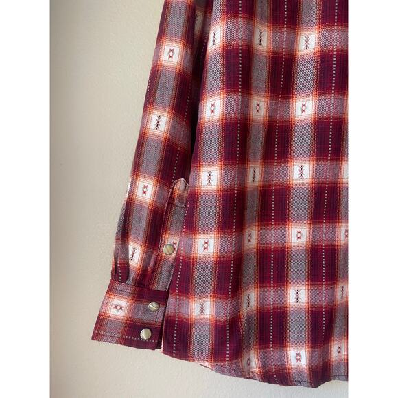 Wrangler Retro Plaid Southwest Flannel Pearl Snap with Embroidery - Picture 5 of 7